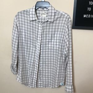 American Eagle Gingham Button Up